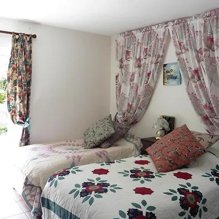 Cottage,
